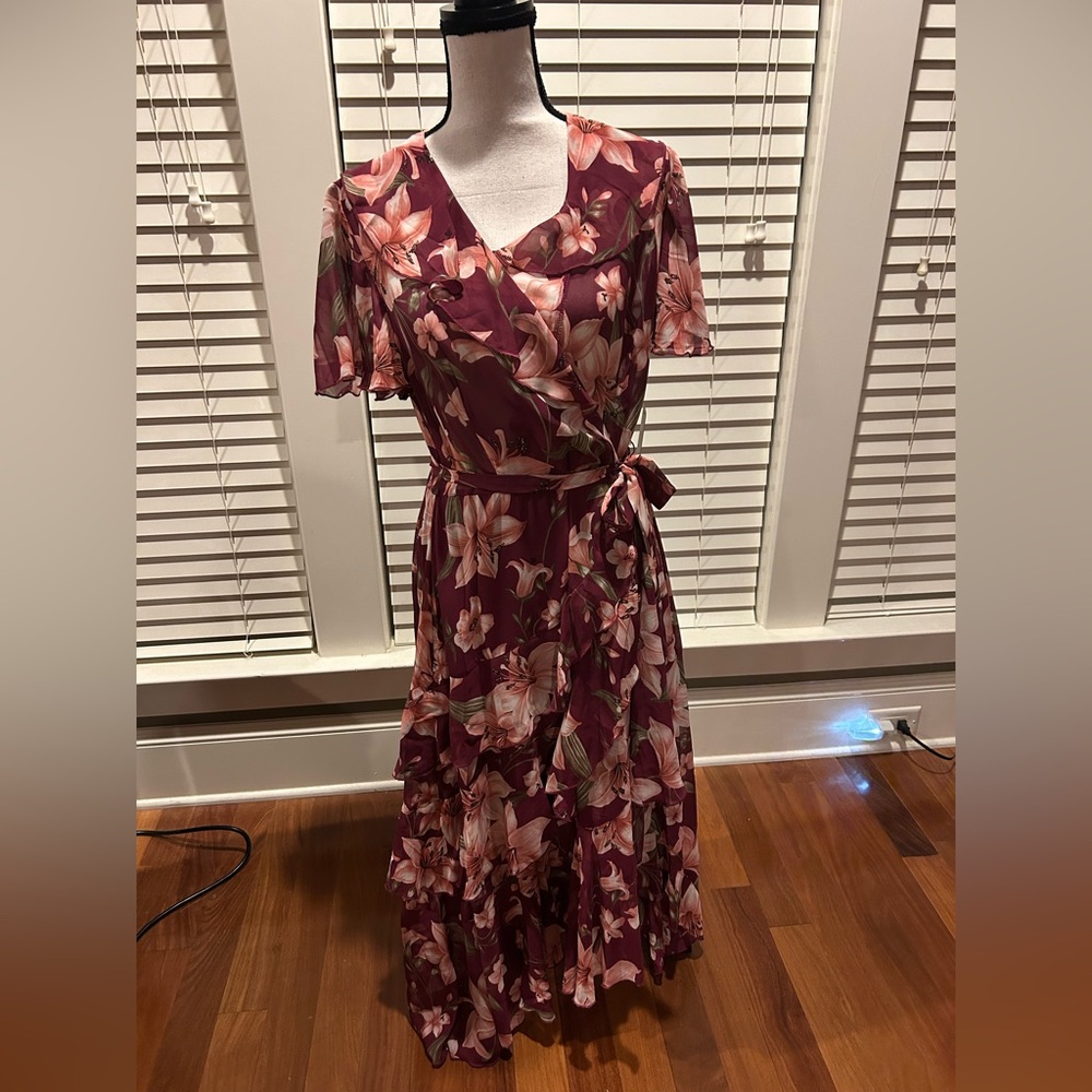 Stella and Julie Floral Faux Wrap Dress in Burgundy and Pink size 10 NWT